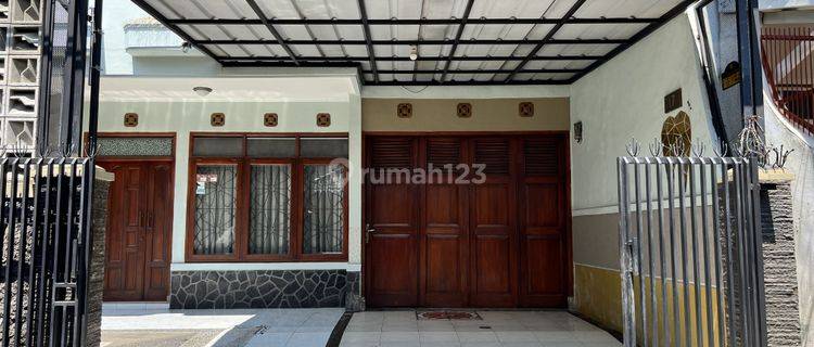 Dijual Rumah 2 Lantai Nyaman Terawat di Sekelimus Batununggal Bandung 1