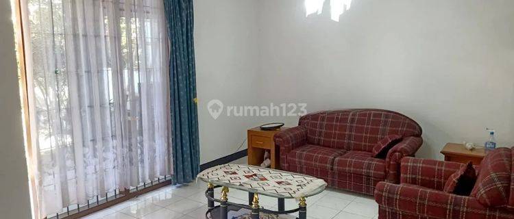 Disewa Rumah Minimalis Siap Huni Funish Lokasi Startegis di Komplek Setra Duta Bandung 1