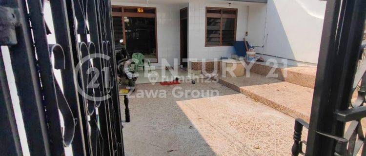 DiSewakan Rumah Tanjung Duren  Baru Renovasi Atap 1