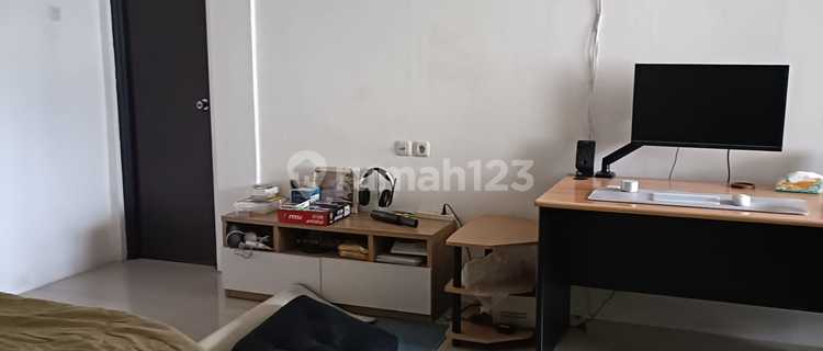 Dijual Rumah di Taman Ratu Indah Semi Furnished 1