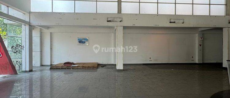 Dijual Bangunan Ex Showroom Di Mampang Prapatan, Jakarta Selatan 1