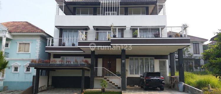 Rumah 3 Lantai di Cluster Terdepan Sentul City View Pegunungan 1