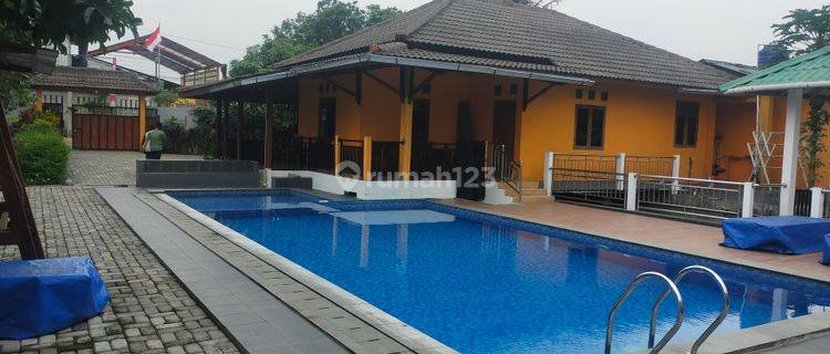 Rumah semi Villa cantik siap huni lokasi strategis dicaringin  1