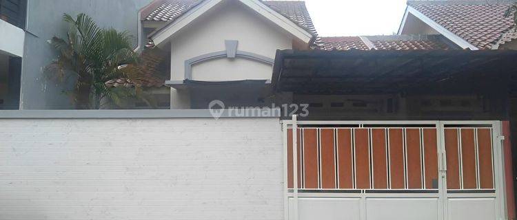 Rumah Siap Huni 8x15 120m Type 2KT Metland Menteng Cakung  1