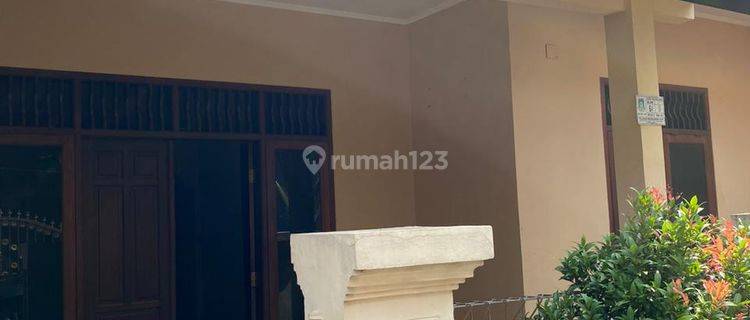 Disewakan Rumah sangat Rapi di Tangerang Kota 1