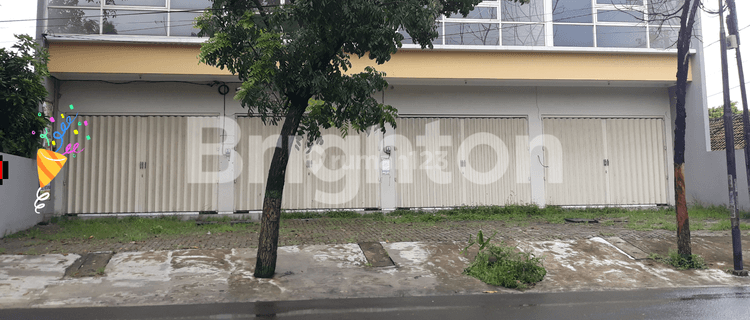Ruko di jombang. ada 4 ruko jejer 1