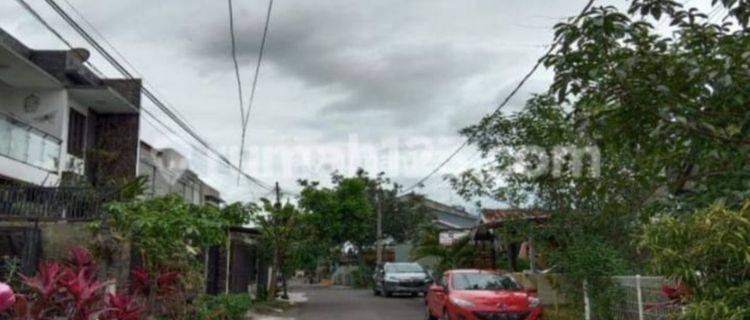 DIJUAL RUMAH LAMA TERAWAT DEKAT MALL SAYAP GATOT SUBROTO, BANDUNG 1