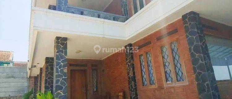 Dijual Rumah Cocok Dijadikan Usaha Cafe, Bangunan 2 Lantai Ciumbuleuit Bandung 1