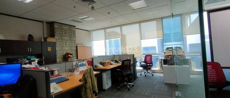 Office Puri Indah Financial Tower, terletak di CBD Jakarta Barat luas : 126 m2,  furnished, kondisi ter, cocok untuk invest ! 1