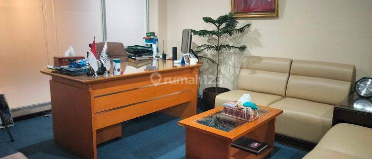 Rasuna Office Park, 174 m2, furnished, siap huni, berjalan kaki menuju MRT station 1