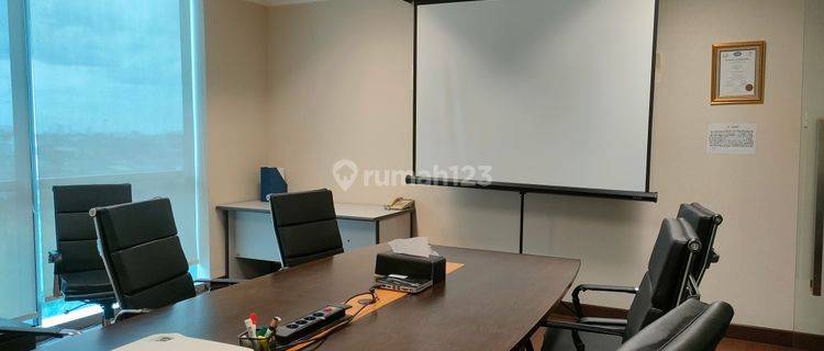 Office Gandaria 8, 1 lantai full  10 menit ke Pondok Indah dan Senayan,TB Simatupang ,Bebas akses  ganjil-genap 1