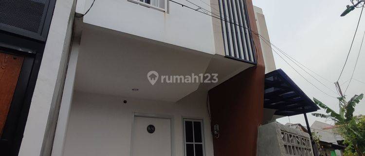 Rumah Murah 2 Lantai SHM di Jl Cipinang elok Jakarta 1