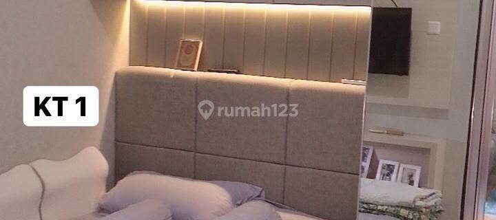 Rumah 2 Lantai Bagus Furnished SHM di Cluster Villagio East Potofino , Tangerang 1