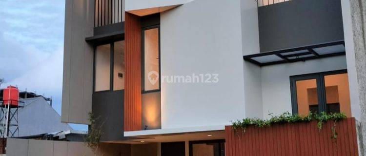 Rumah Baru 3Lantai dlm Cluster dekat Bintaro Plaza di Bintaro 1