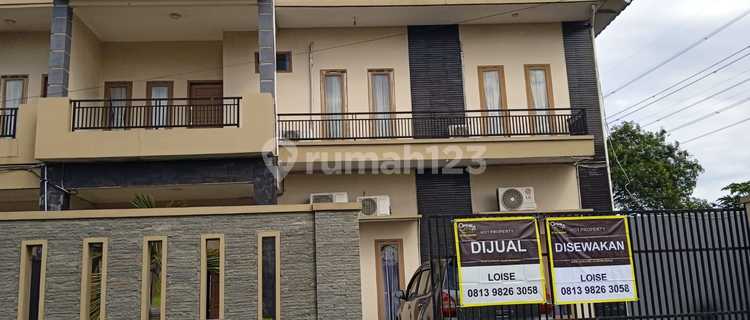 Hunian Bagus Strategis Siap Ditempati Palm Hills Estate 1