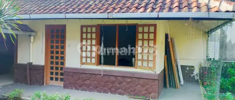 Sewa Rumah Haritage Sayap Riau Kota Bandung  1