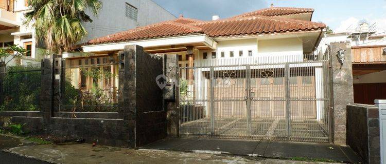 Rumah Semi Furnised Setra Indah Sayap Paster Bandung 1