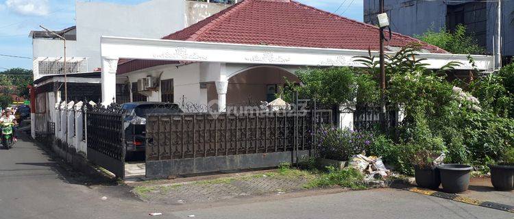 Rumah Strategis Bisa unt Kantor/Usaha Tomang Jakarta Barat  1