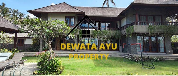 Fantastic Home With Ocean View 5 Bed Room Saba Beach, Gianyar 1