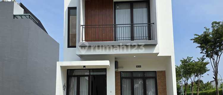 Rumah 2 Lantai Baru Furnished di Pakuwon City Suvadiva 1