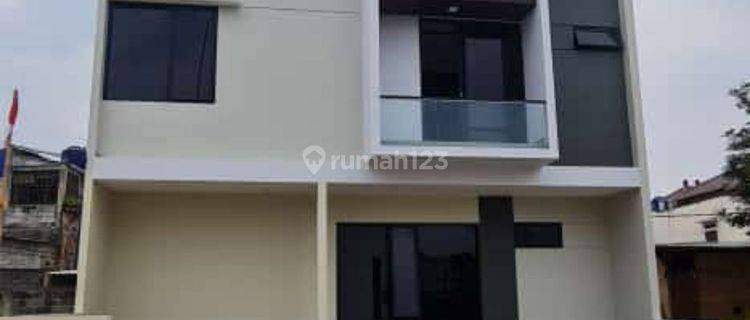 Rumah Mewah Siap Huni Dp10jt Allin Strategis di Jakarta Timur 1