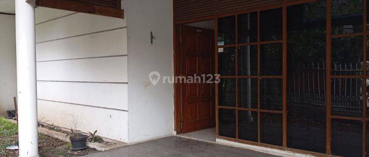 Rumah Lama Terawat Sayap Buahbatu Strategis Tengah Kota 1