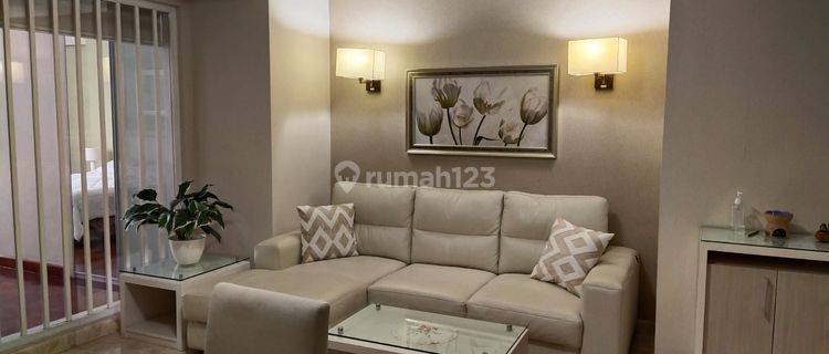 Apartement Park Royale 2 BR Fully Furnished, Minimalis 1