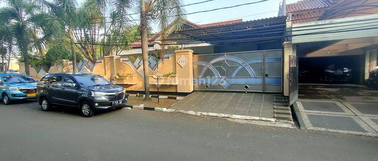 Rumah Tua Hitung Tanah Di Alfa Indah Jakarta Selatan 1