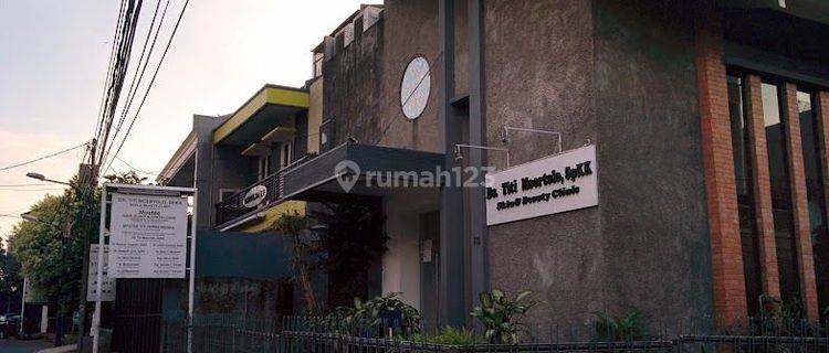 Ruko 2 Lantai Ex Klinik Siap Huni JL Bendungan Jatiluhur Jakpus 1