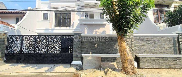 Dijual Rumah Mewah Ada pool nya Di Tebet Siap Huni 1