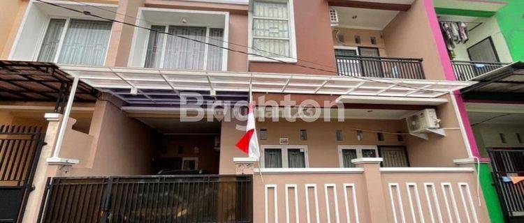 RUMAH JOGLO, SANGAT TERAWAT, BANGUNAN 2 LANTAI, FULL FURNISHED, TURUN HARGA 1,6M MENJADI 1.540M TURUN HARGA LAGI 1,4M MASIH NEGO 1