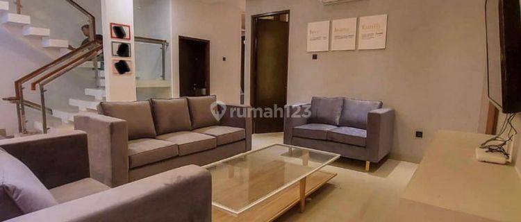 Dijual Rumah Furnished Minimalis 3 Lantai Di Alam Sutera  1