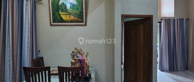 Rumah Disewakan Semi Furnished Siap Huni di Graha Raya 1