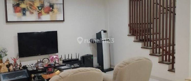 Rumah Bagus Minimalis 2 Lantai Shm Di Sektor 9 Bintaro  1