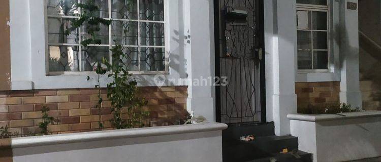 Dijual Town House Aman & Nyaman Full Furnish 1