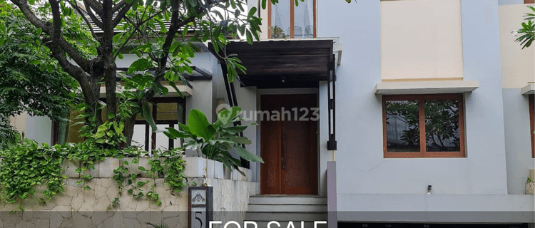 Di jual townhouse tropical garden kemang jaksel 1