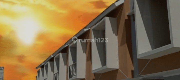 Rumah murah dua lantai harga 999.000.000 Discon  299.000.000 