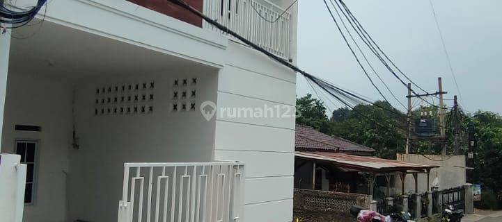  Rumah Laris Manis siap huni 2 lantai 650 juta Di Jakarta Selatan 1