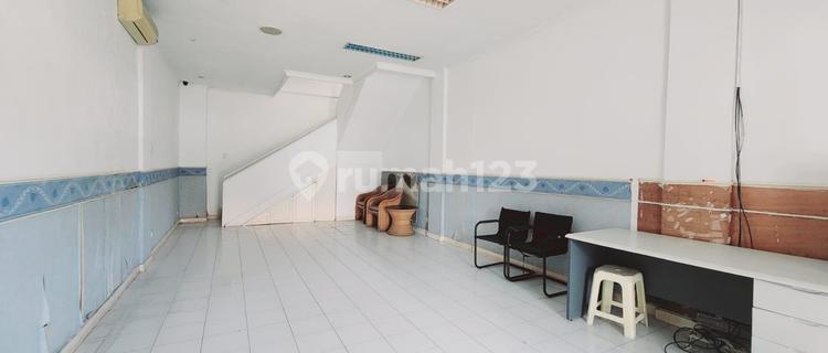 Ruko Lokasi Prestisius dengan Traffic Tinggi Disewakan Area Teuku Umar. 1