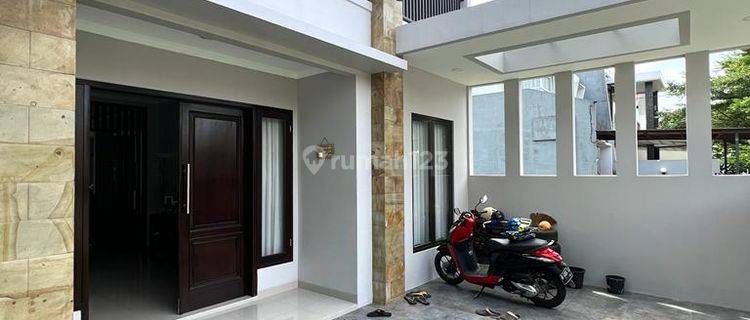 MODERN HOUSE DALAM KOMPLEK BESAR JAKSEL DEKAT TOL DALAM KOTA DAN PUSAT PERKANTORAN JAKSEL 1