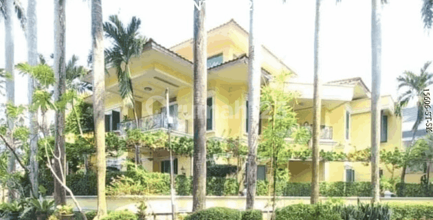 For Sale House Position Hook and Row Wide Road in Sector 9 Bintaro 1