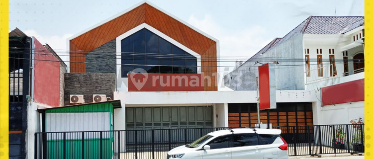 Modern Shop House for Sale/Rent on Jl. Veteran Demakan Mojolaban 1