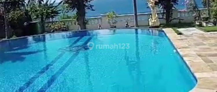 For  sale villa beach front beautiful view to the sea and mountain agung 1