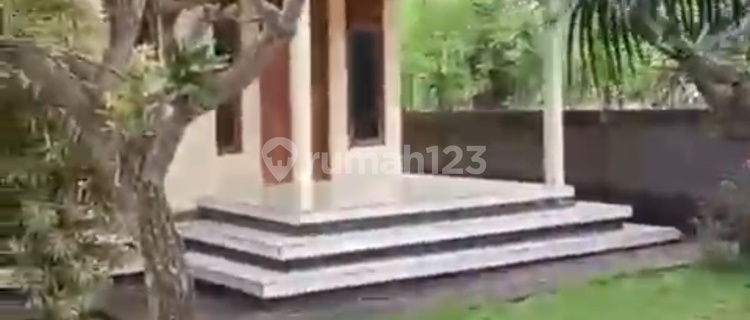 Di Jual Rumah Pribadi 5 Are di Pemutaran Central Dekat Pantai 1