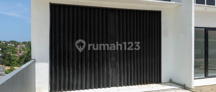 Strategic Integrated Shop House in the Residential and Settlement Area 1