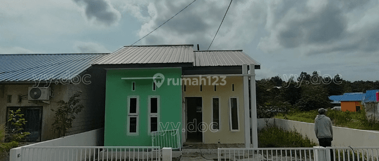 Rumah Baru Posisi Hook Tanah Luas Full Pagar 1