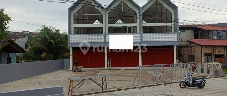 For Sale: Strategic Shop House by the Road with Bonus PCx Motorcycle and AC. 1