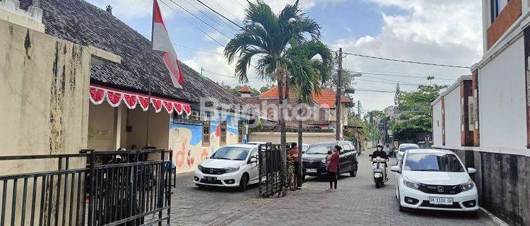 Cheap house in Renon in front of Renon Plaza, Denpasar 1