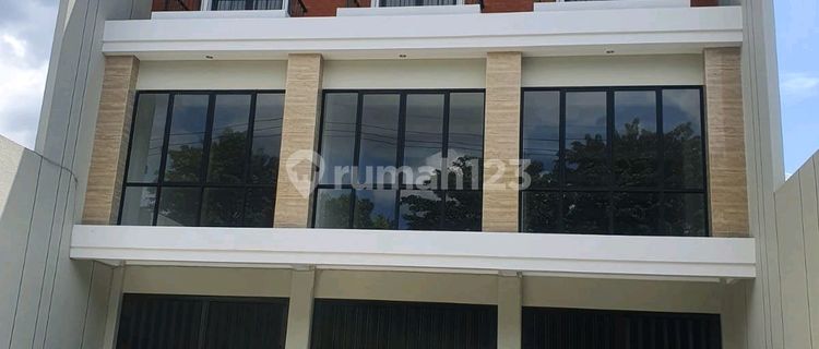 New Shop House in Manukan Tama Surabaya in Front of BCA Bank 1
