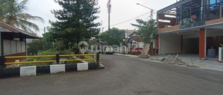 Rumah Lama Murah di Komplek Senam Indah Antapani Bandung 1